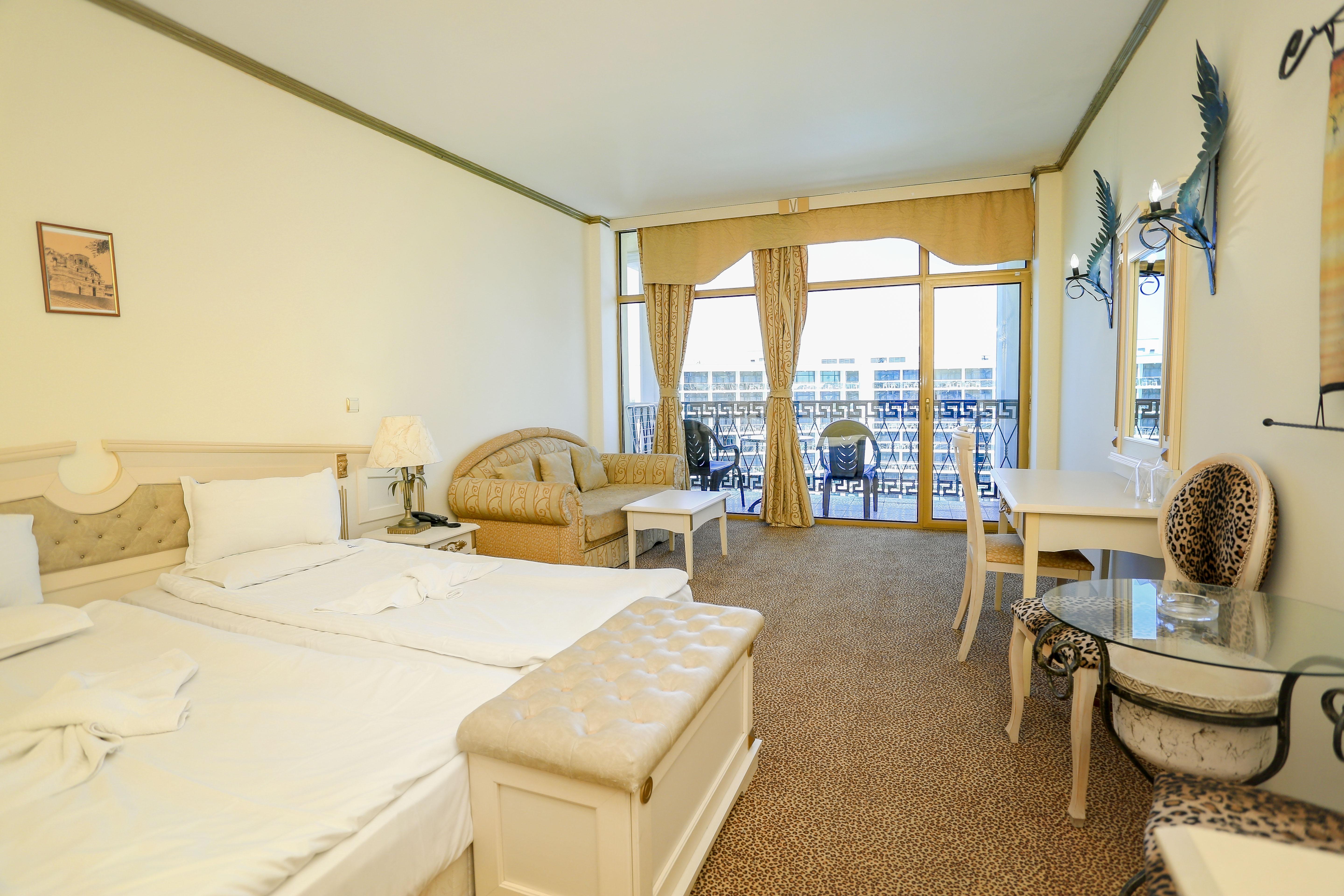 Imperial Palace Hotel Sunny Beach Eksteriør billede A room at the hotel