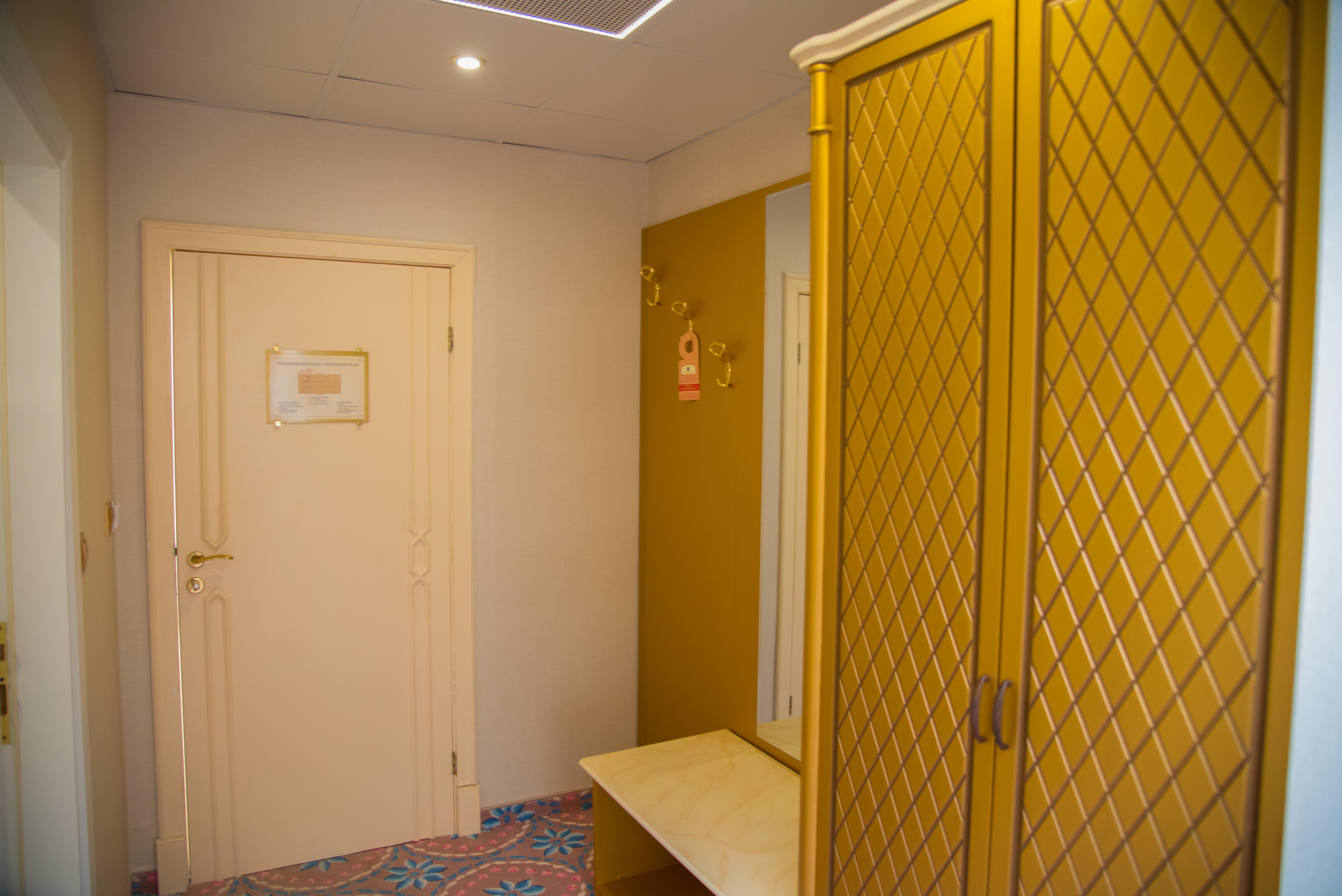 Imperial Palace Hotel Sunny Beach Eksteriør billede A room at the hotel