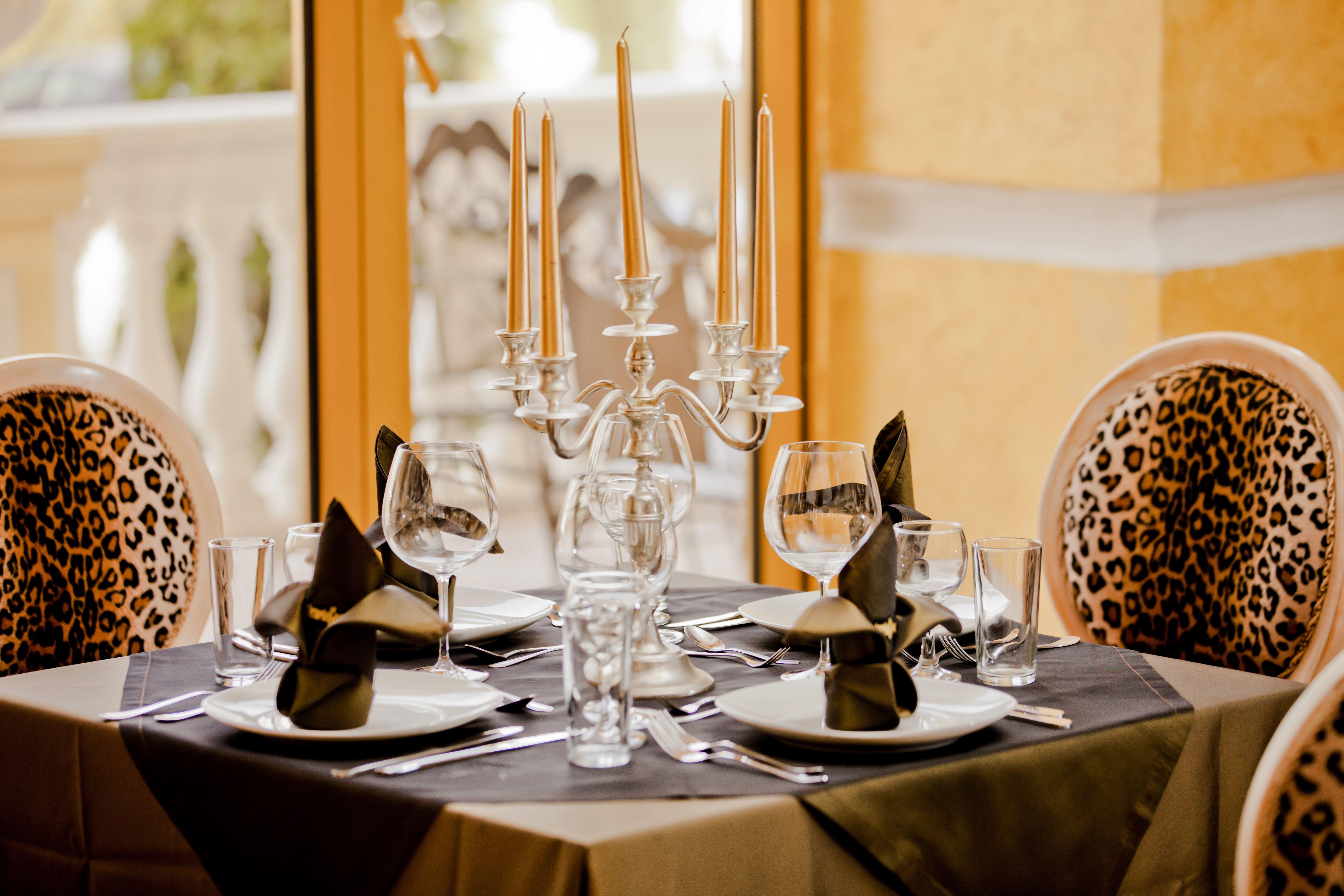 Imperial Palace Hotel Sunny Beach Eksteriør billede A table set for fine dining