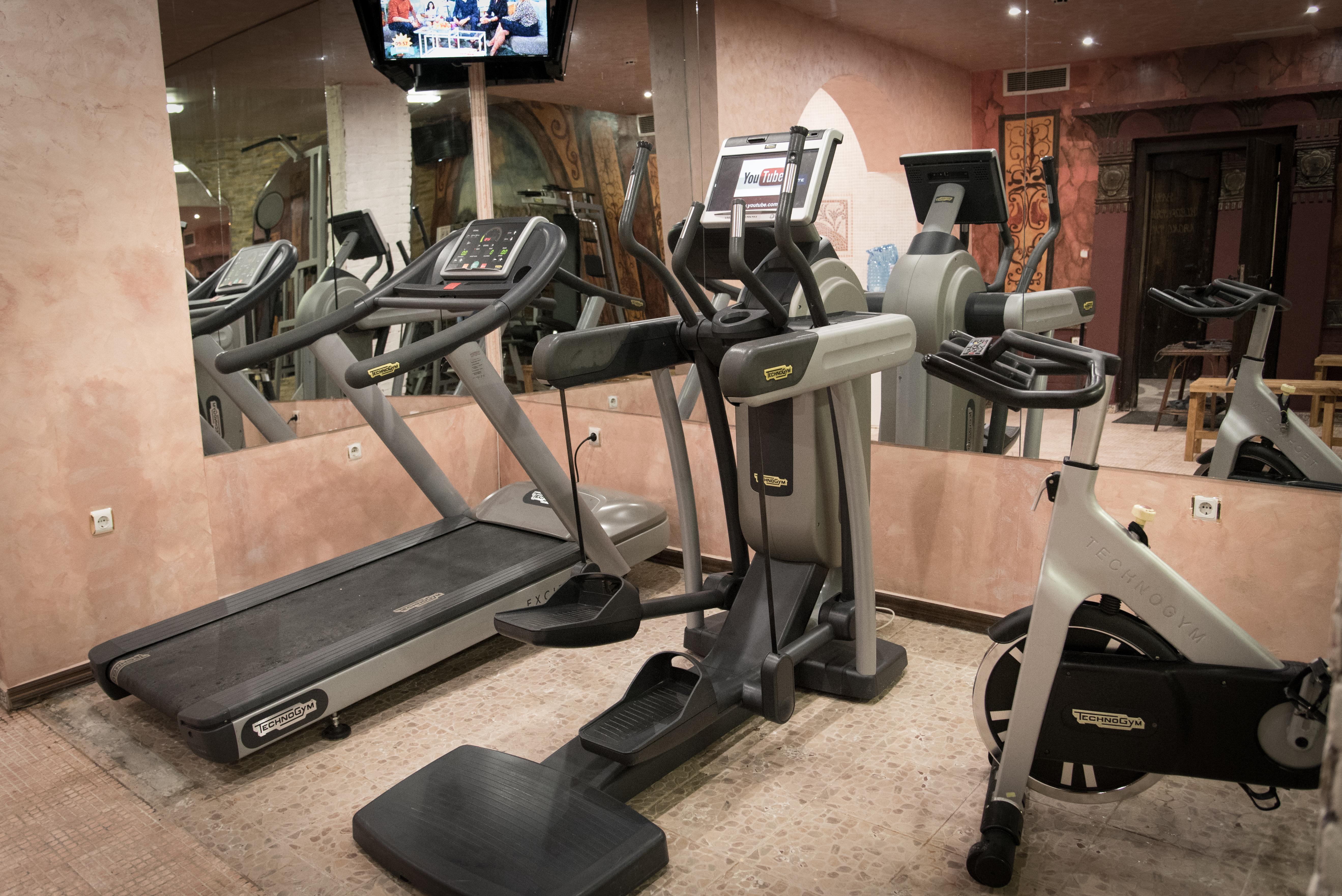 Imperial Palace Hotel Sunny Beach Eksteriør billede A typical gym