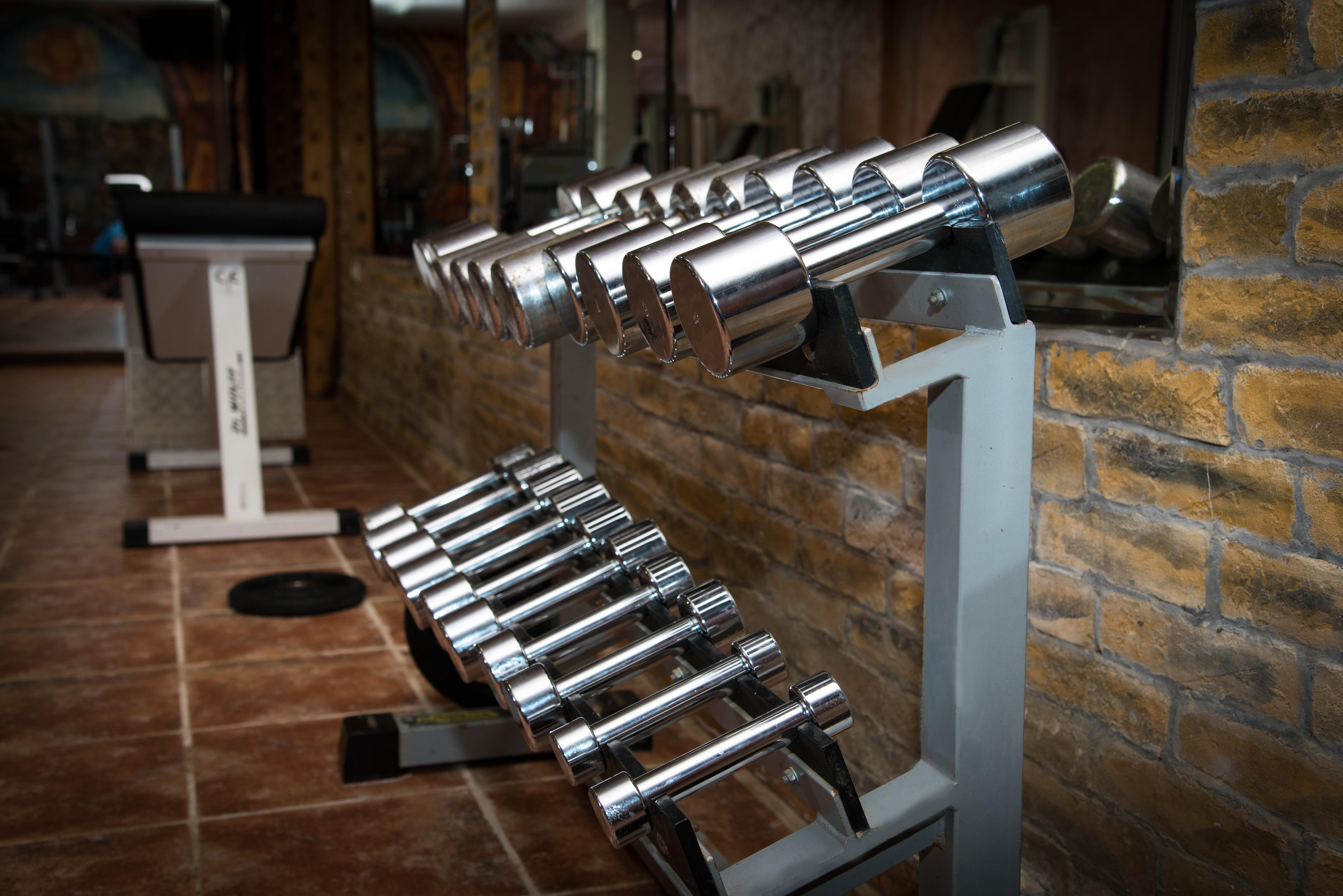 Imperial Palace Hotel Sunny Beach Eksteriør billede Dumbbells on a rack